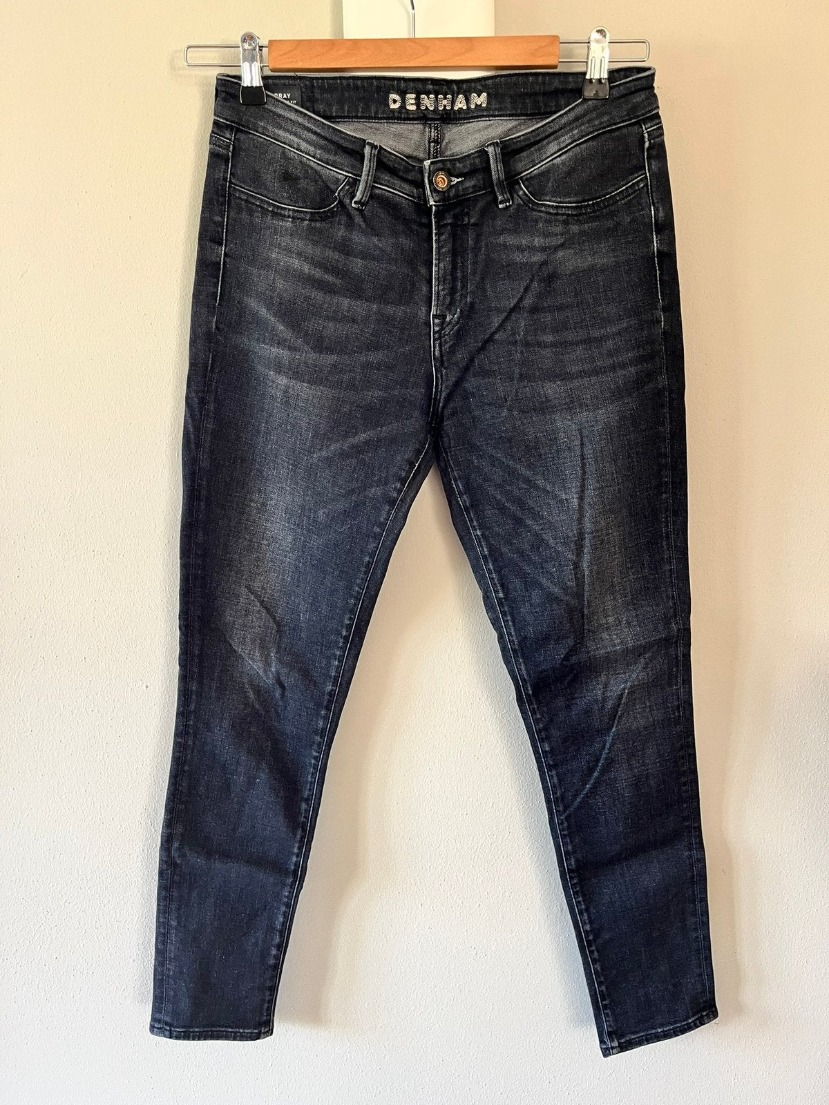 Jeans Denham Spray 30/28, Ophalen of Verzenden, Zo goed als nieuw, Zwart, W30 - W32 (confectie 38/40)