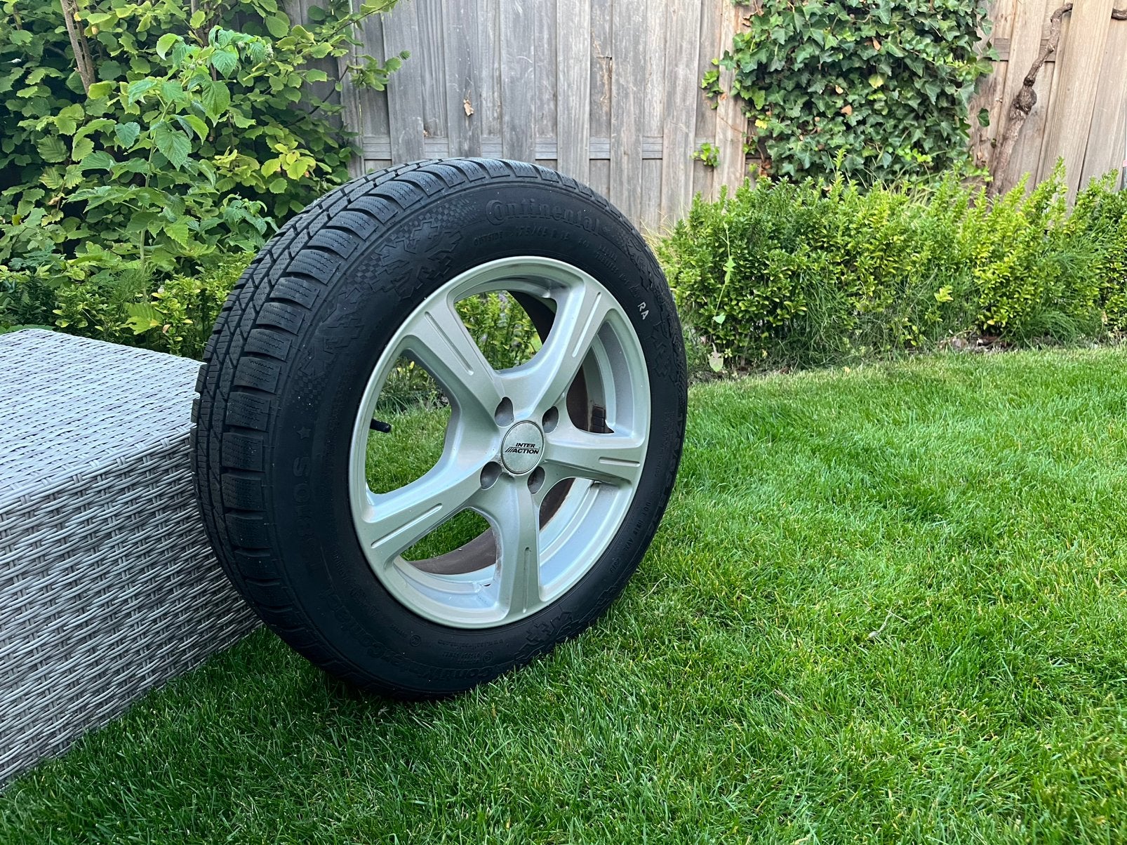 4 autobanden (winterbanden) toyota yaris, Auto-onderdelen, Banden en Velgen, Ophalen, 15 inch, 175 mm, Banden en Velgen