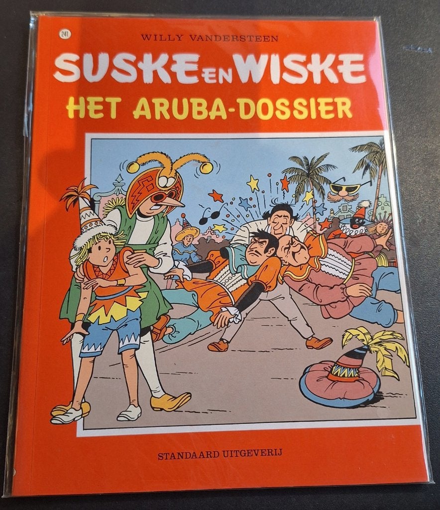 Suske en Wiske Het Arubadossier + bijlage, Willy Vandersteen e.a., Eén stripboek, Ophalen of Verzenden, Zo goed als nieuw