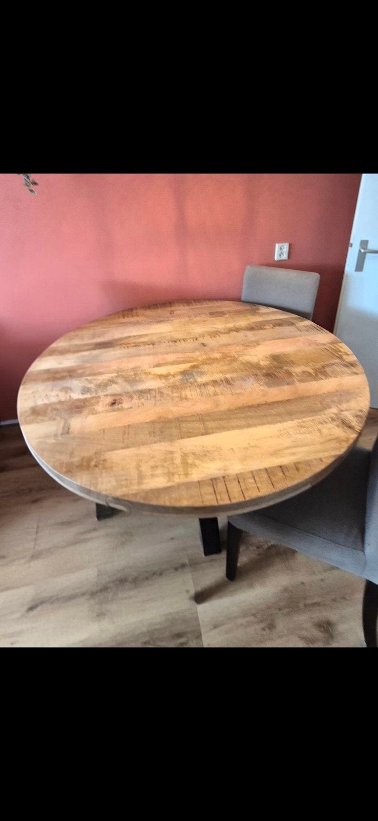 Ronde eettafel van mangohout 130cm diameter, Huis en Inrichting, Tafels | Eettafels, Overige houtsoorten, Rond, Industrieel, Modern