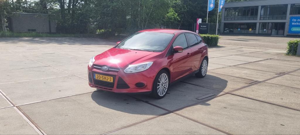 Ford Focus 1.6 Ecoboost 110KW 5-D 2011 Rood, 1596 cc, 4 cilinders, Handgeschakeld, Particulier
