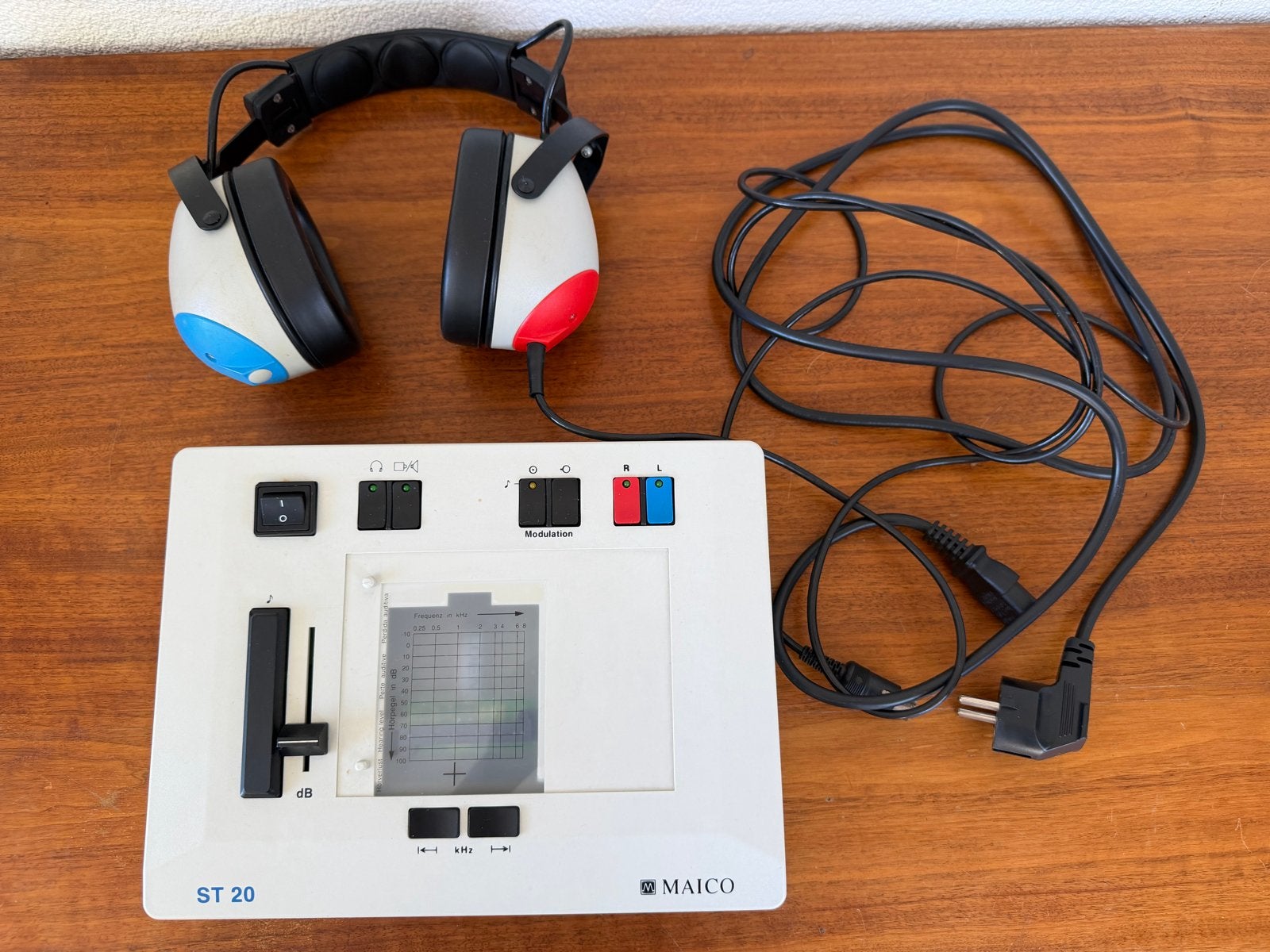 Maico ST 20 Audiometer met koptelefoon, Ophalen of Verzenden, Gebruikt