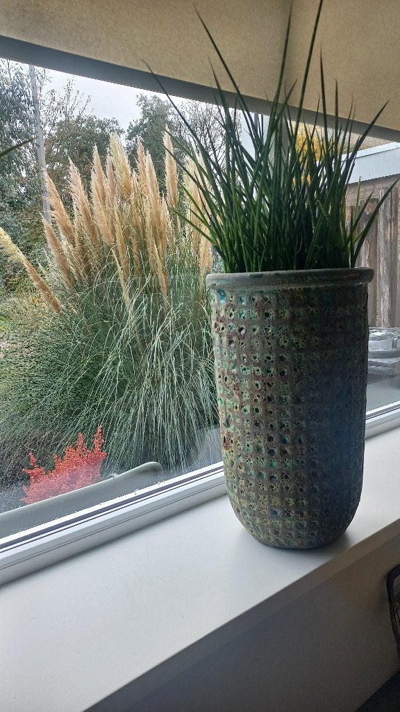 Twee grote stenen bloempotten, Steen, Zo goed als nieuw, 40 tot 70 cm, Ophalen