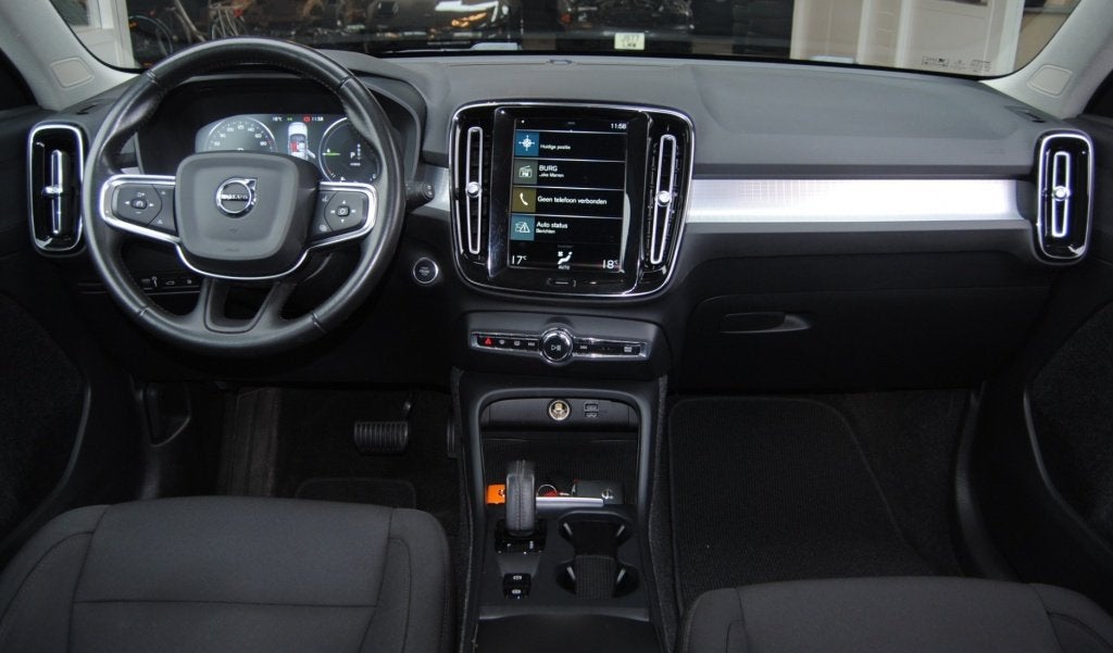Volvo XC40 1.5 T4 Rech RDesExpr | Trekhaak | Carplay | Camer, Automaat, Euro 6, 1712 kg, 129 pk