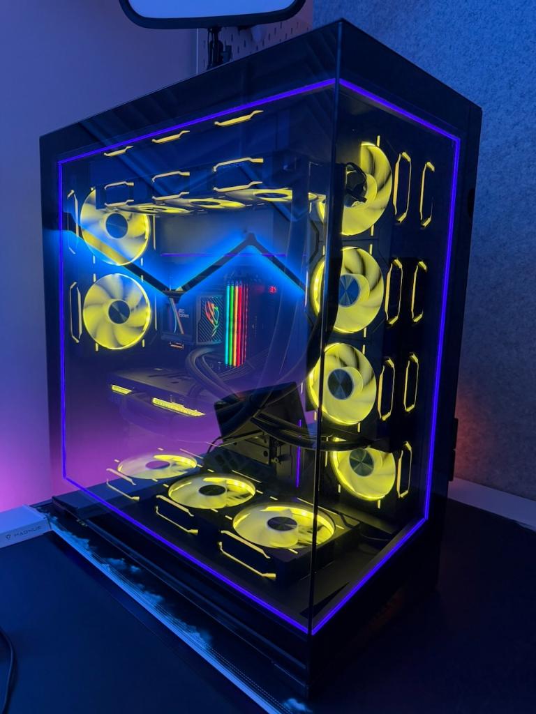 High-end Game PC RTX5090 Watercooled 285K Z890 96GB 6TB, Computers en Software, Desktop Pc's, Ophalen, 64 GB of meer, 6TB, Zo goed als nieuw