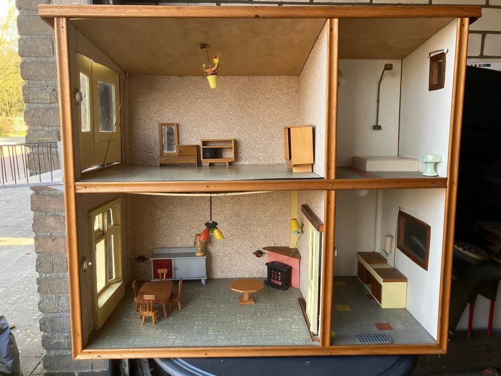 Antiek poppenhuis, Verzamelen, Poppenhuizen en Toebehoren, Ophalen, Gebruikt, Poppenhuis