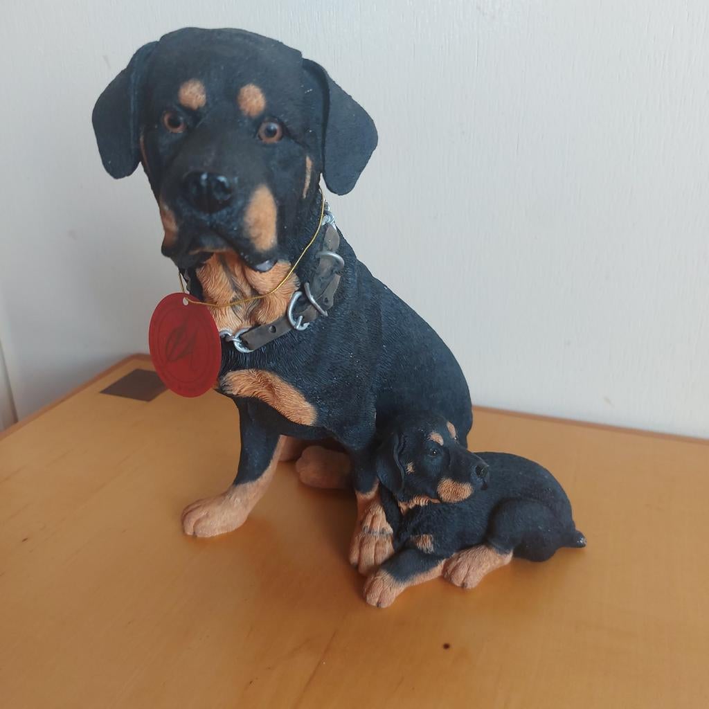 Rottweiler beeldje nieuw in originele doos, Ophalen of Verzenden, Nieuw, Beeldje of Figuurtje