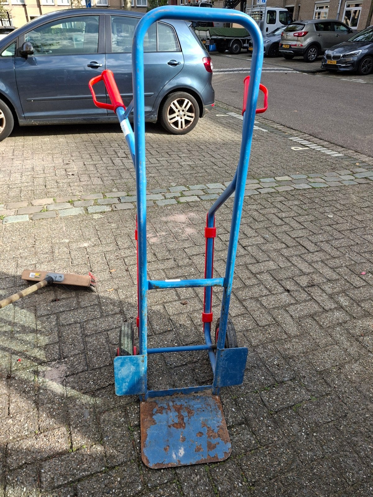 Steekwagen - Handige hulp voor zware klussen, Ophalen of Verzenden, Gebruikt, Steekwagen