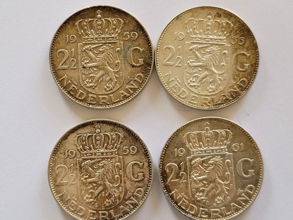 Vier DAALDERS / 2,5 Gulden MUNTEN 1959, 1961 & 1966, Postzegels en Munten, Munten | Nederland, Koningin Juliana, Verzenden, Zilver