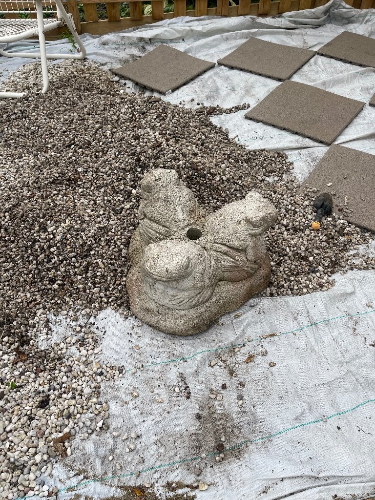 Betonnen kikker paraplustandaard, Tuin en Terras, Ophalen, Gebruikt, Beton, Dierenbeeld