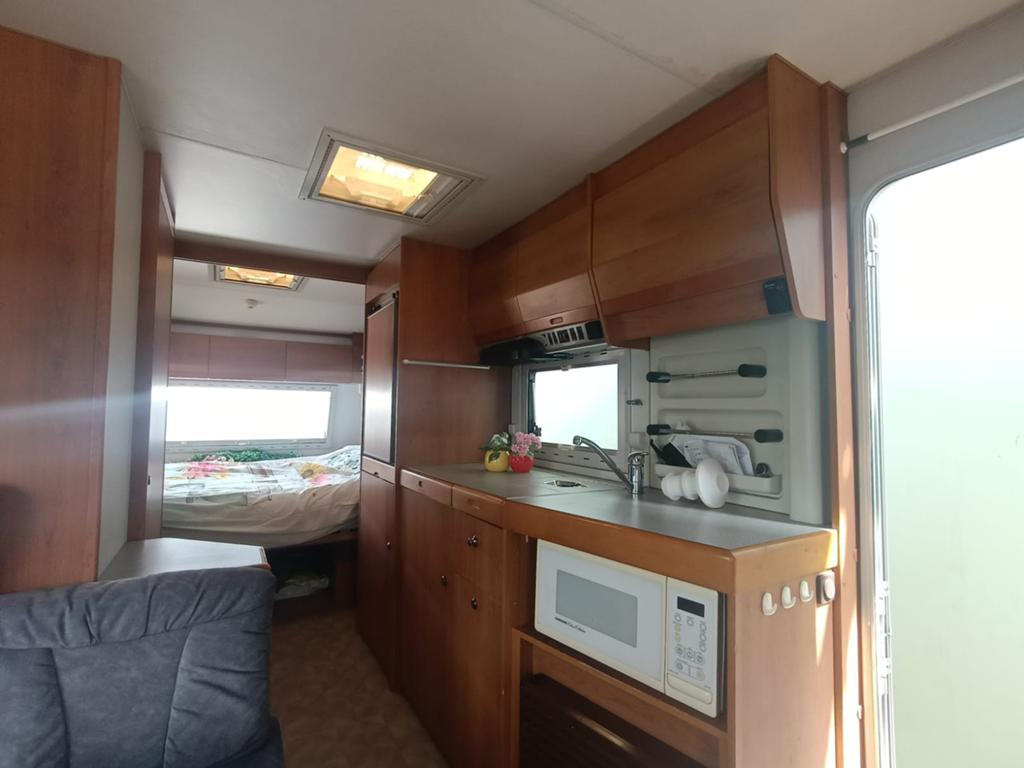 Knaus Eurostar ruime comfortabele gezins caravan , incl tent, Vast bed, Treinzit, Particulier, 5 tot 6 meter