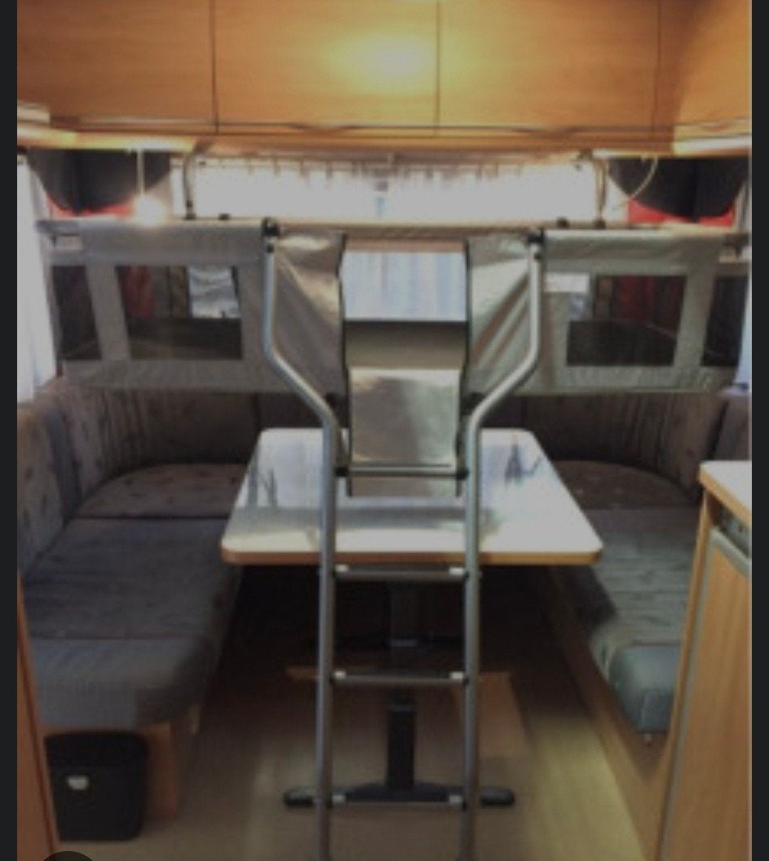 Universeel stapelbed voor caravan of camper, Ophalen