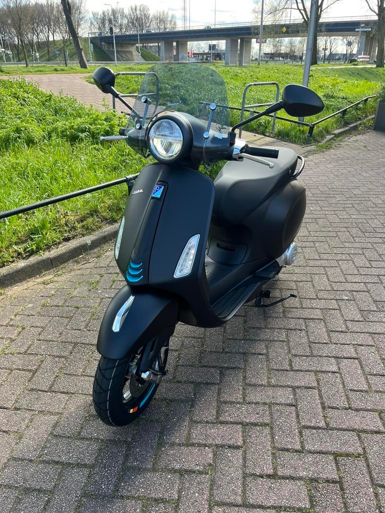 Vespa, Fietsen en Brommers, Scooters | Vespa, Ophalen, Zo goed als nieuw, Benzine