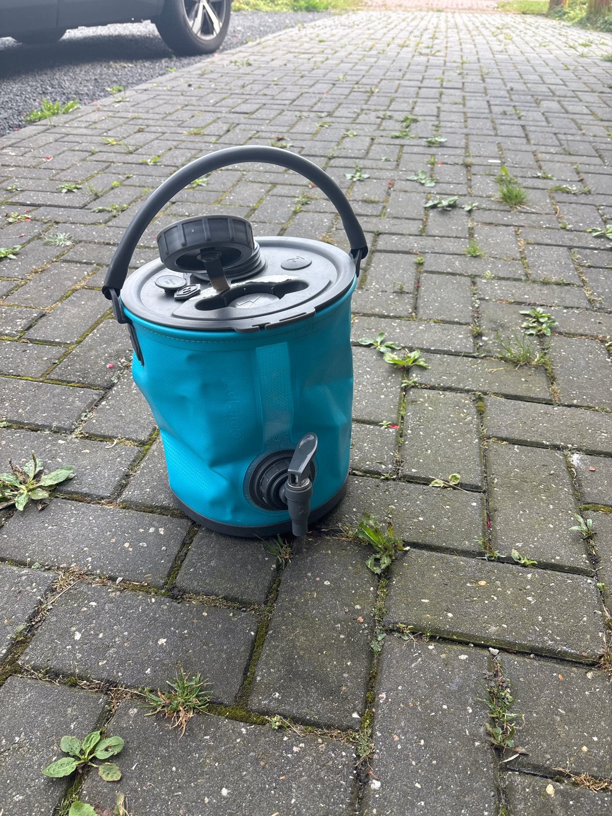 Colapz opvouwbare watercontainer/emmer met kraan, Ophalen, Gebruikt