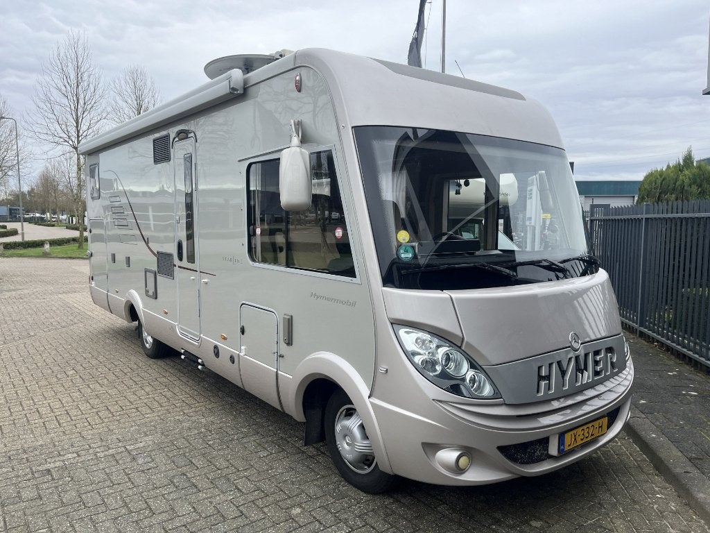 Hymer B680 Starline, Diesel, Tot en met 3, Achteruitrijcamera, Hymer