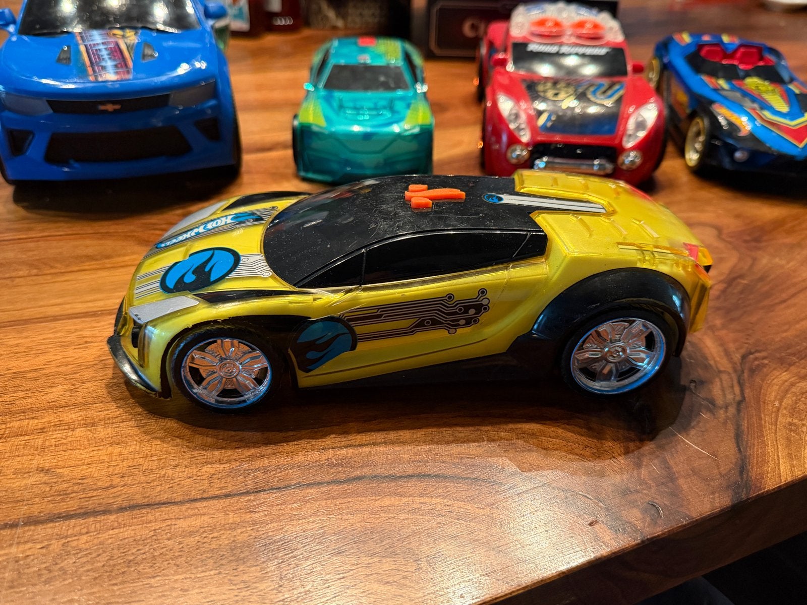 Hot Wheels RC auto - Geel met zwart, Ophalen, Gebruikt, Afstandsbediening