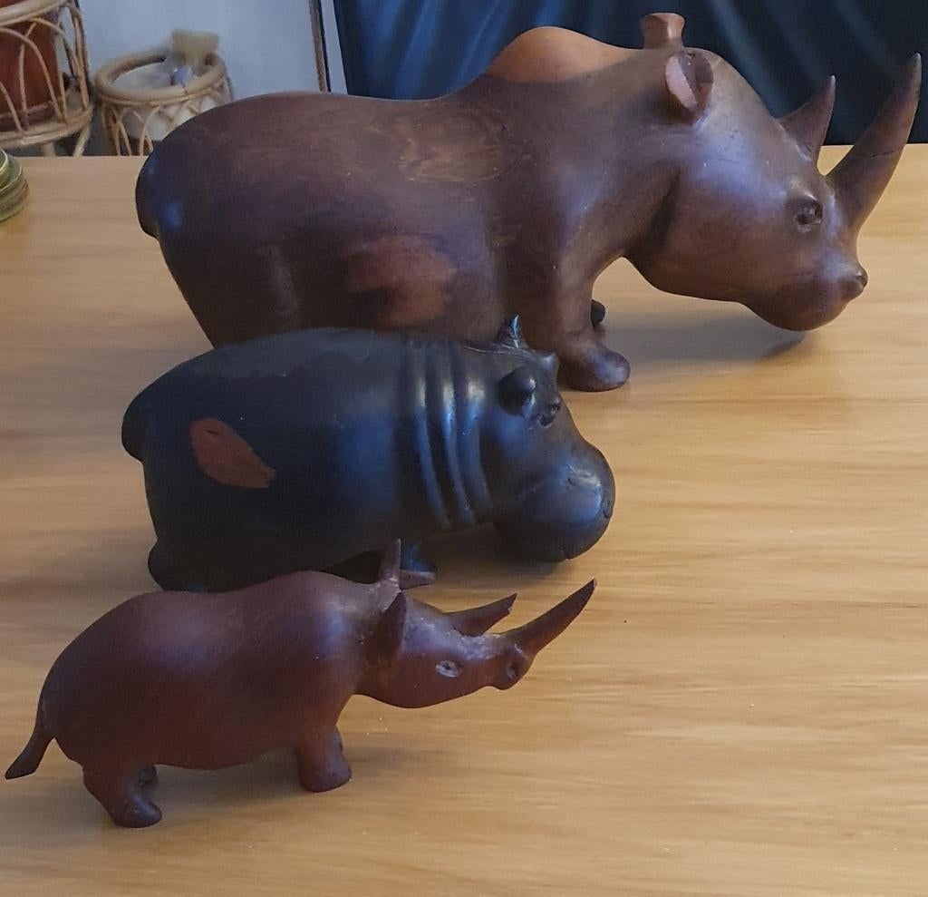 3 houten dierfiguren: nijlpaard en neushoorns uit Zimbabwe, Antiek en Kunst, Kunst | Beelden en Houtsnijwerken, Houtsnijwerk, Hout