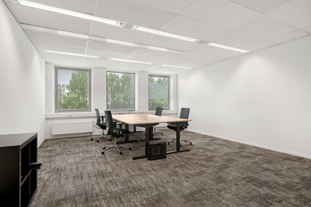 Te huur kantoorkamer op zicht A30 EDE vanaf €.300,- / mnd, 25 m², Huur, Kantoorruimte