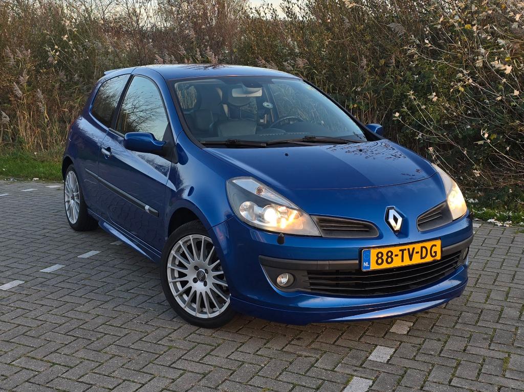 Renault Clio III 2.0 liter 16V Initiale Blauw (137pk), Voorwielaandrijving, Zwart, 4 cilinders, Blauw