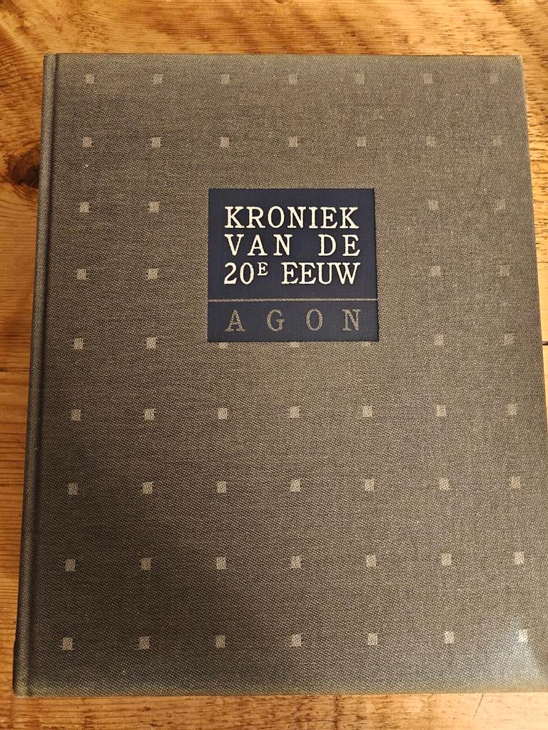 Kroniek van de 20e Eeuw - Agon, Boeken, Ophalen of Verzenden, Elsevier, 20e eeuw of later, Gelezen