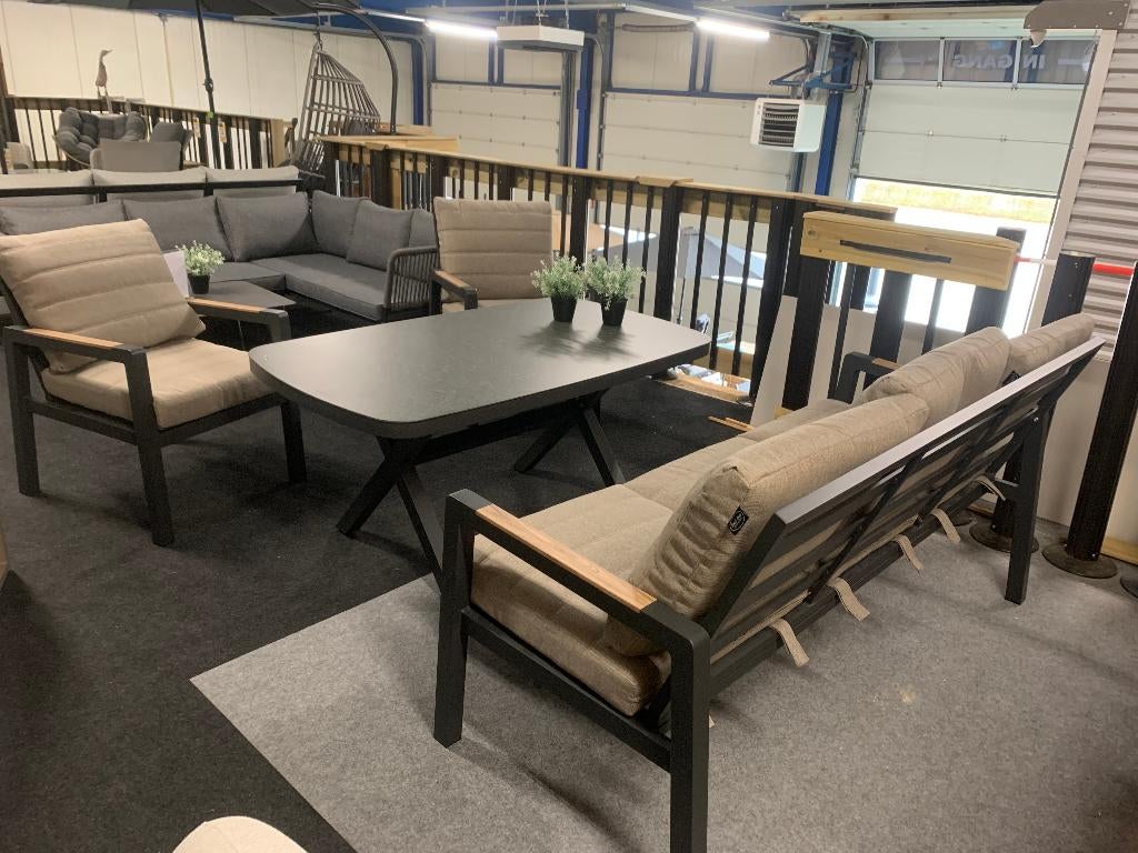 Lounge set Donna, Tuin en Terras, Tuinsets en Loungesets, Nieuw, Loungeset, Teakhout, 5 zitplaatsen, Bank, Bijzettafel, Stoel