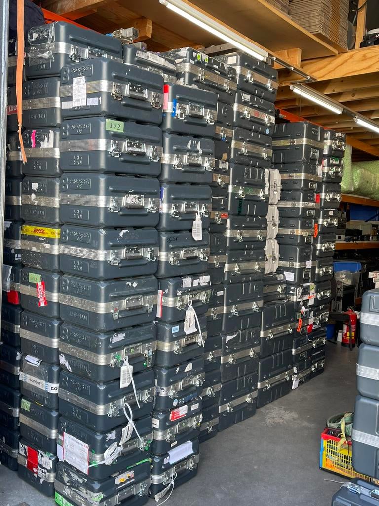 STUNTVERKOOP. KUNSTSTOF FLIGHTCASES Vanaf €10,00 P/Stuk, Ophalen, Overige instrumenten, Flightcase