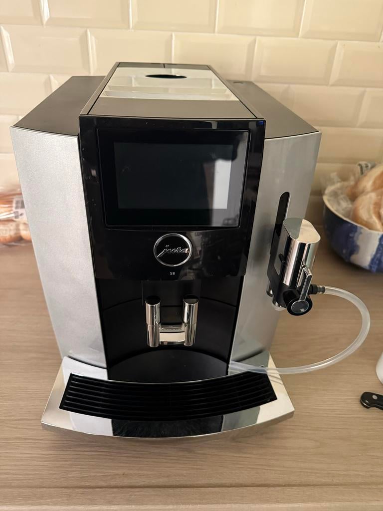 Jura S8 2021   - Gereviseerd - 6mnd Garantie, Gebruikt, Info@jura.com, Espresso apparaat, Jura