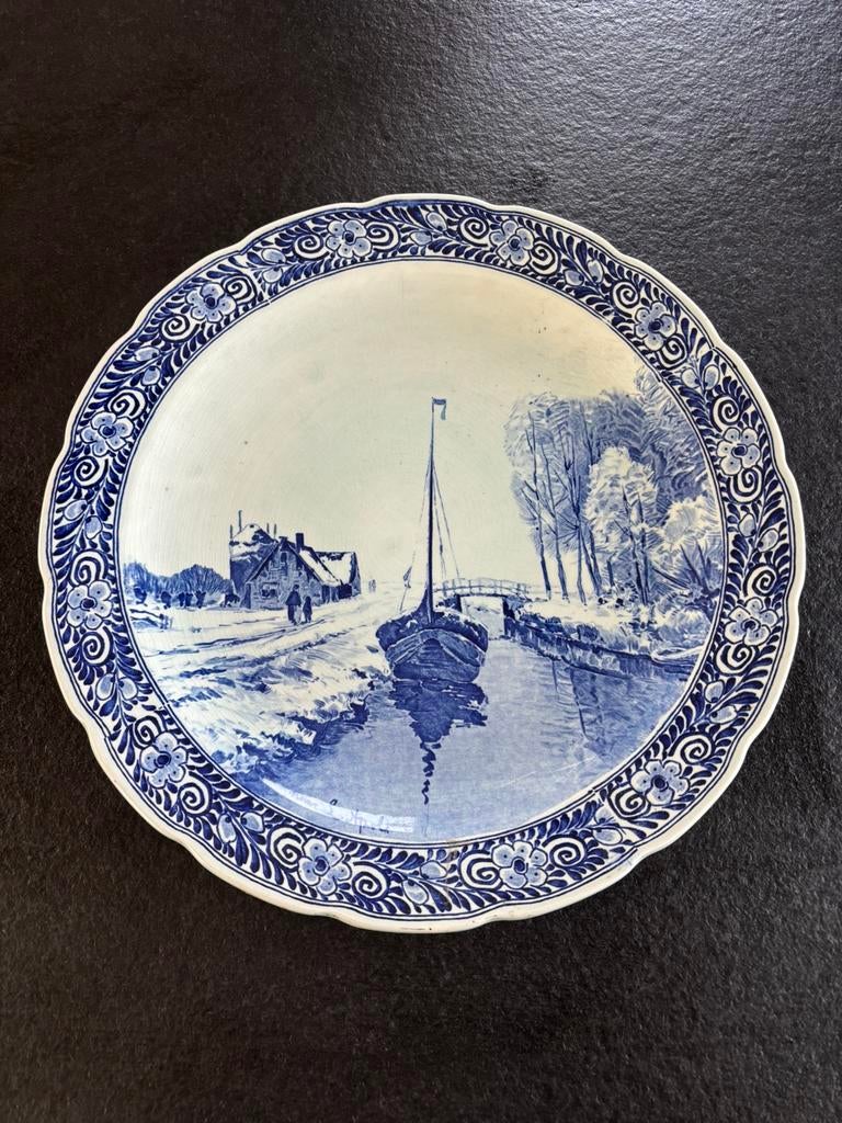 Groot Delfts blauw wandbord 45 cm – Petrus Regout Maastricht, Antiek en Kunst, Ophalen