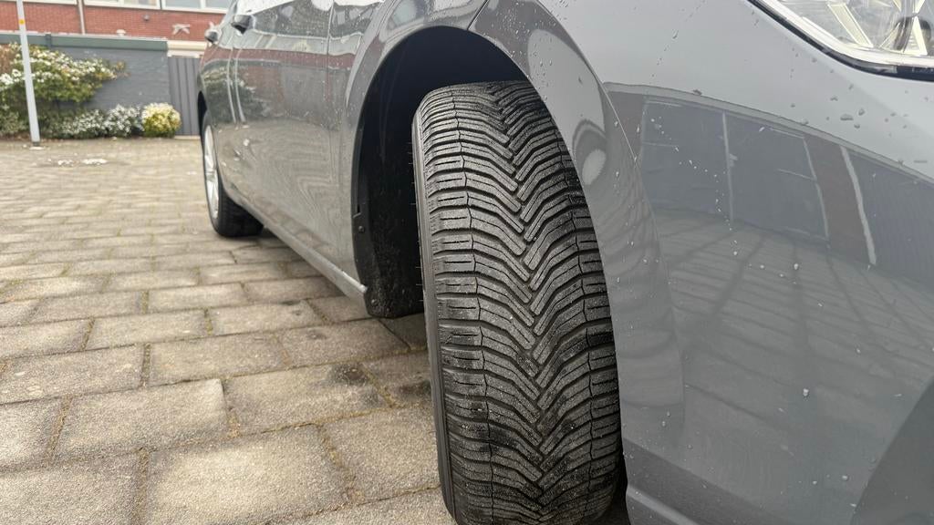 Zo goed als nieuwe Michelin CrossClimate banden, Ophalen, Gebruikt, 16 inch, 205 mm