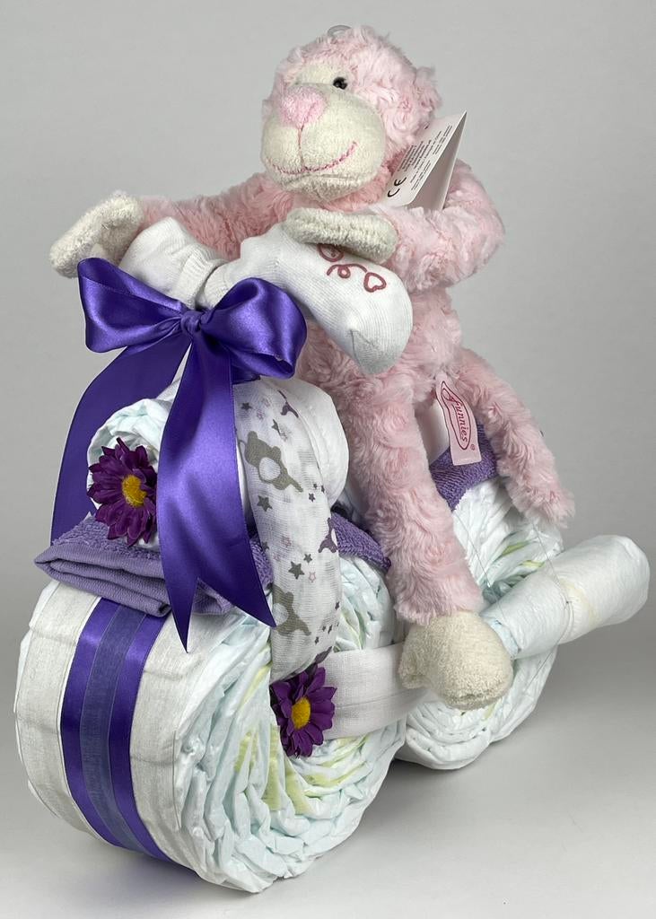 Luiertaart motor luiermotor meisje aap roze, Ophalen of Verzenden, Nieuw, Kraamcadeau