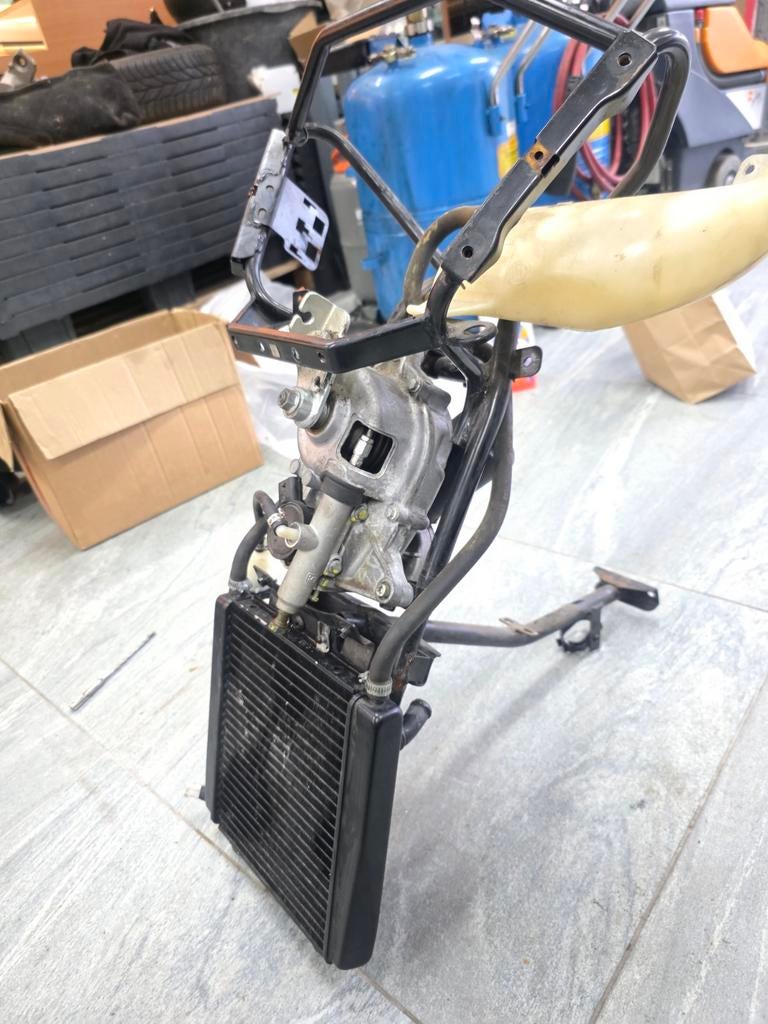 Piaggio mp3 voorkant met radiateur 2008 tot 2014, Ophalen of Verzenden