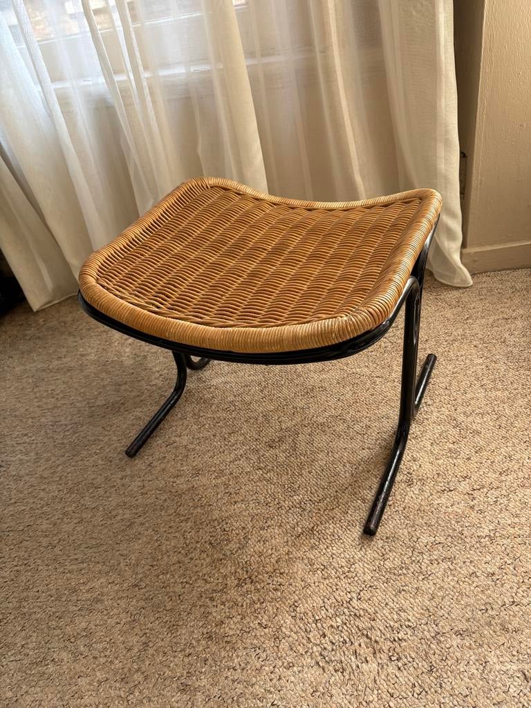 Vintage Dirk van Sliedregt voor Gebr. Jonkers Retro Ottoman, Ophalen, Zo goed als nieuw, Hout