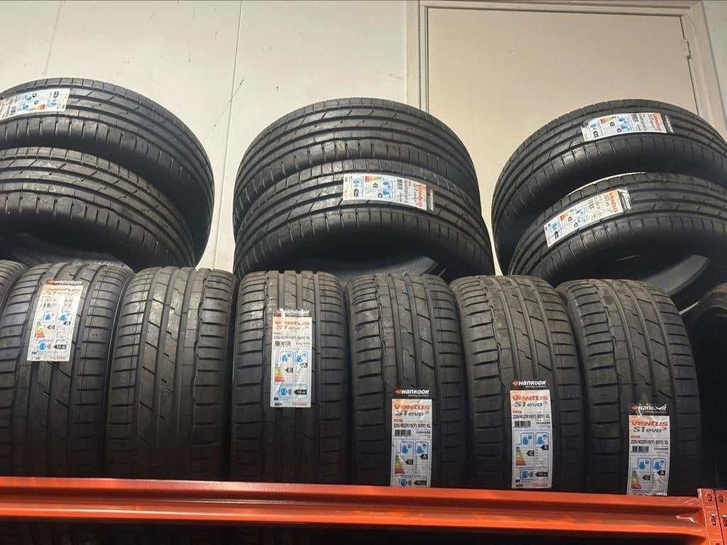 215 65 17 275 40 18 235 55 18 225 40 19 225 55 18 235 60 17, Auto-onderdelen, Banden en Velgen, Overige, Overige, Nieuw, Overige maten