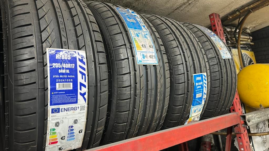 195 55 15, 205 40 17, 215 65 16 en 2454517NIEUW AANBIEDING !, Auto-onderdelen, Banden en Velgen, Ophalen, Nieuw, 17 inch, Band(en)