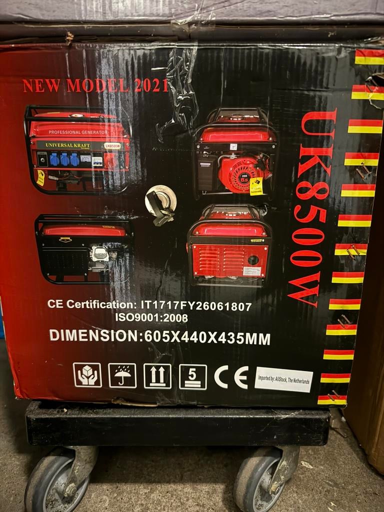 Munich Tools MT8500W Generator - Nieuwstaat, Ophalen, Elektrisch startend, Benzine, Zo goed als nieuw