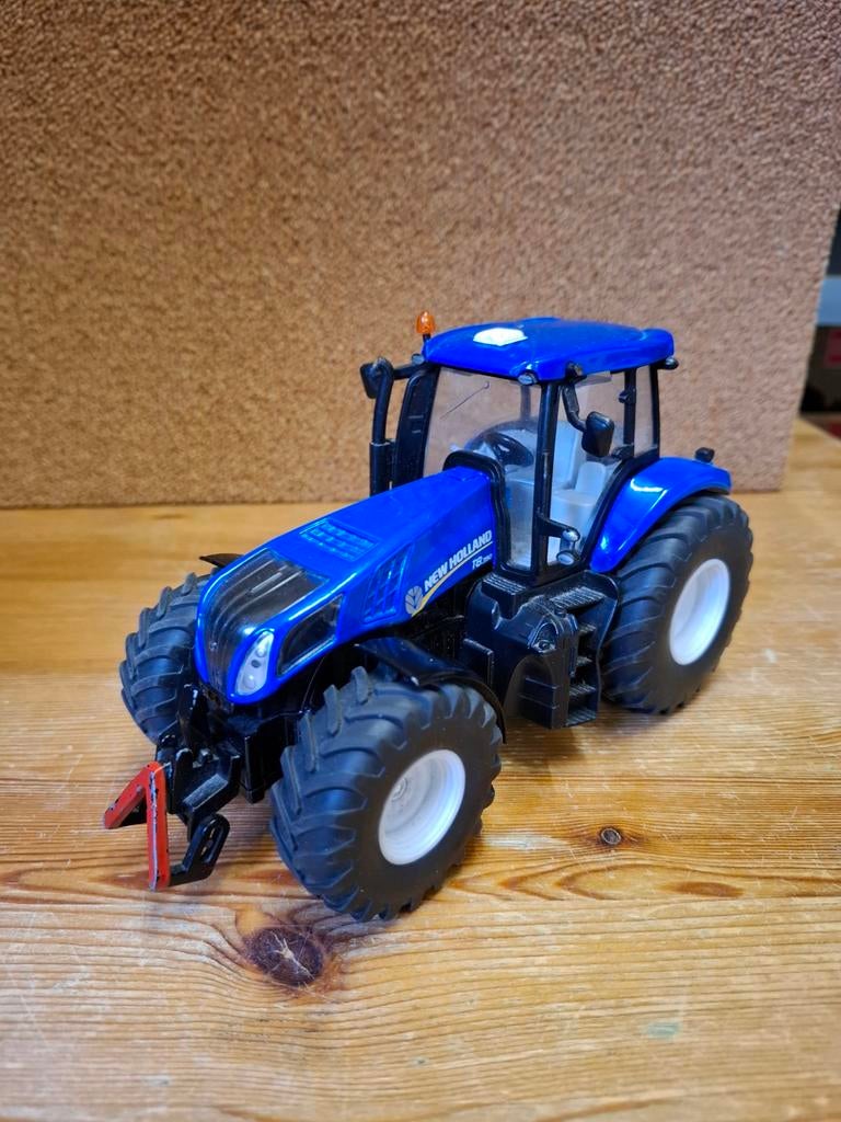 Siku New Holland T8.390, Ophalen of Verzenden, Gebruikt, Tractor of Landbouw, SIKU