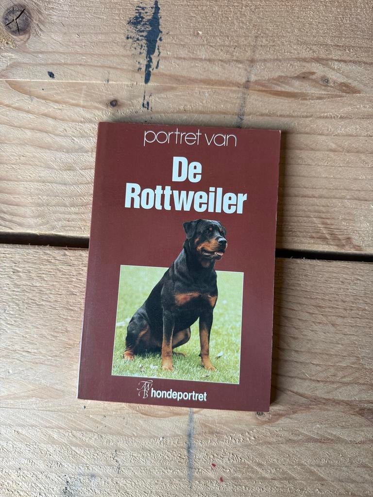 Portret van de Rottweiler - Hondenboek, Boeken, Ophalen of Verzenden, Gelezen, Honden