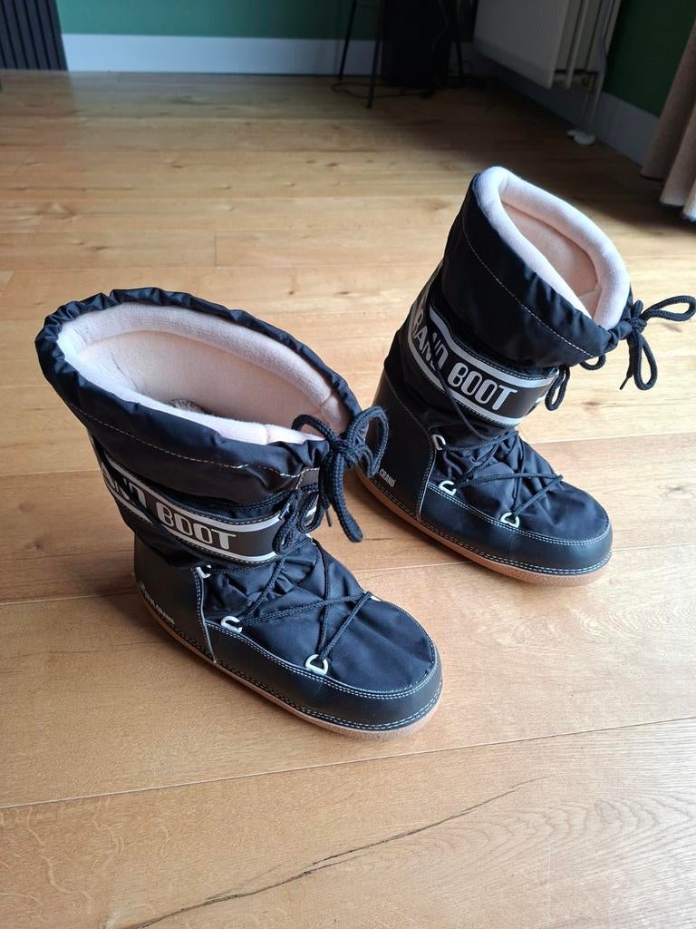 Mooie zwarte SNOWBOOTS maat 45-46, Ophalen of Verzenden, Zo goed als nieuw