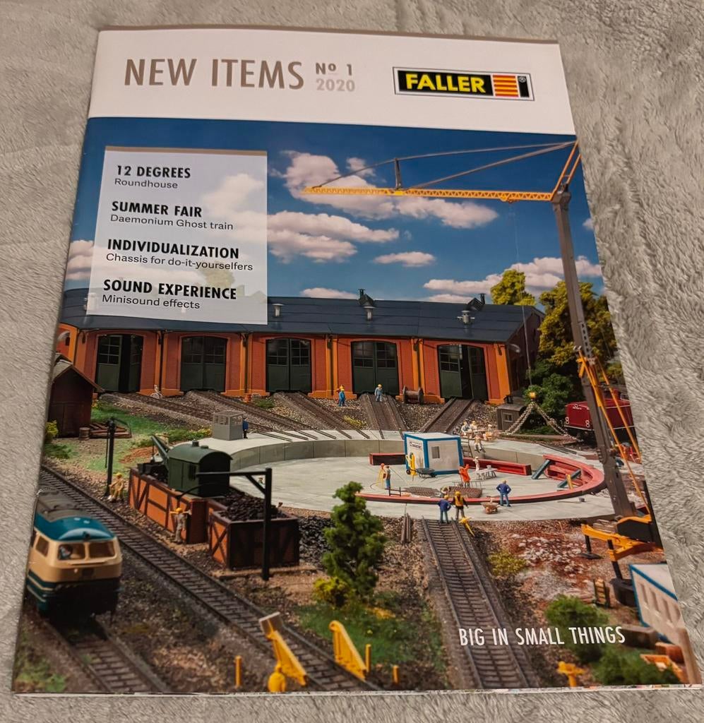 Faller Modeltrein Catalogus #1 2020. ZGAN, Ophalen of Verzenden, Zo goed als nieuw, Catalogus