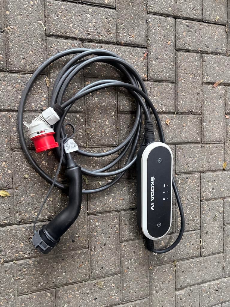 Skoda IV Mobiele Laadpaal, Auto diversen, Laadpalen, Ophalen of Verzenden, Zo goed als nieuw, Laadpaal en Laadkabel