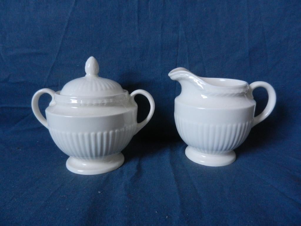 Suikerpot en melkkan / roomstel Wedgwood Edme. Nieuwstaat, Keramiek, Overige typen, Nieuw, Ophalen of Verzenden