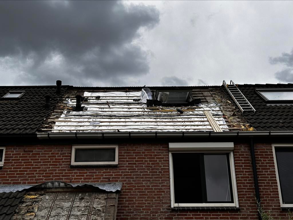 Dak renovatie, Doe-het-zelf en Verbouw, Dakpannen en Dakbedekking, Steen of Klei, Zwart, Ophalen of Verzenden, 15 m² of meer