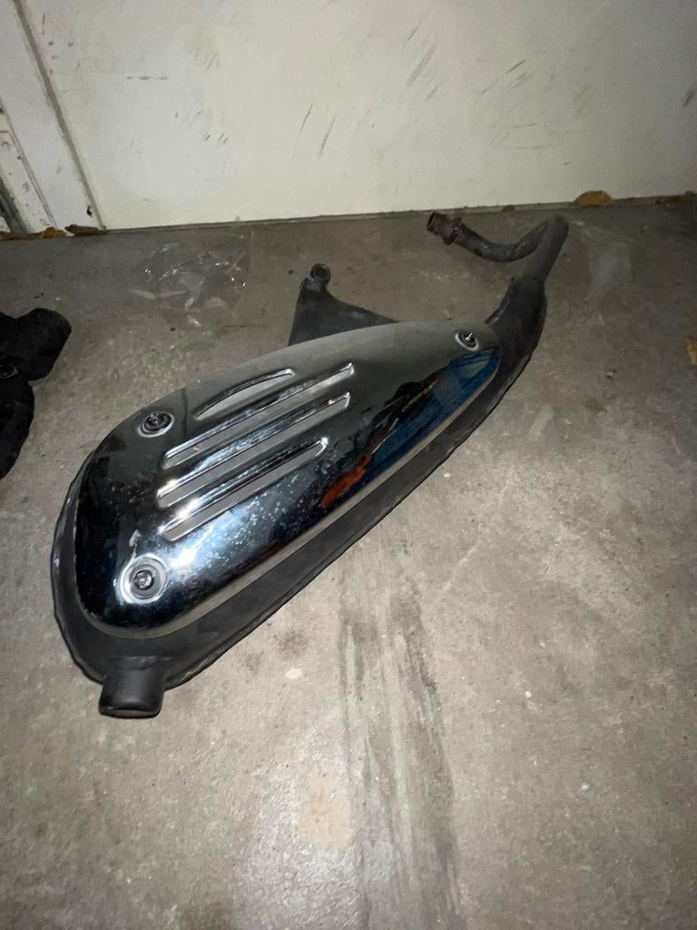 Vespa 4t uitlaat, Ophalen, Uitlaat, Vespa