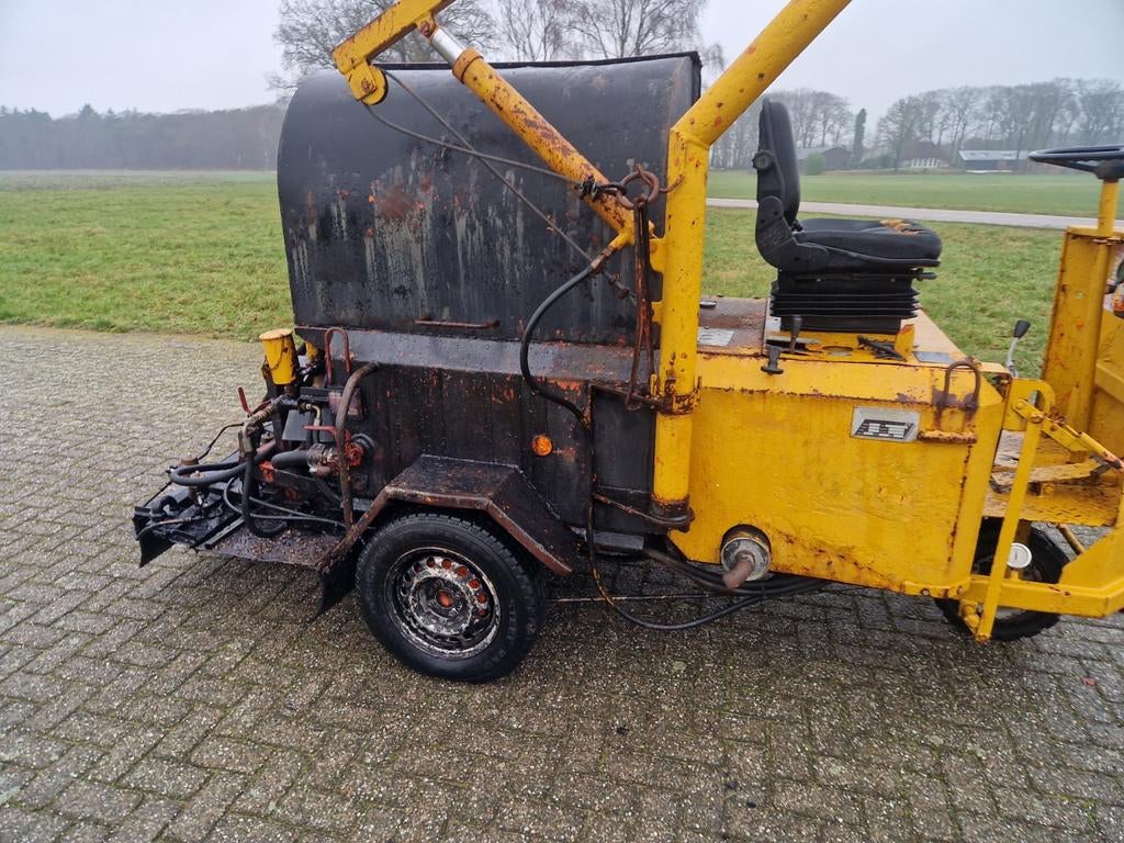 Te koop strassmayr bitumen spuitmachine, Ophalen