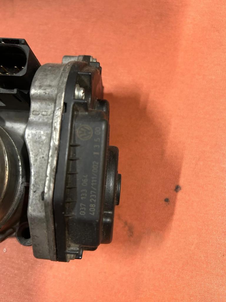 Gasklephuis Volkswagen 2.0 8v 037133064, Auto-onderdelen, Motor en Toebehoren, Ophalen of Verzenden, Gebruikt, Seat