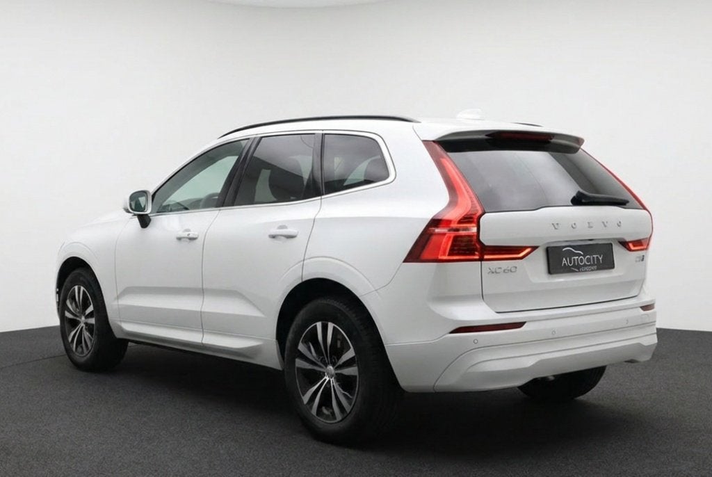 Volvo XC60 B4 MHEV 197PK Momentum 2WD | Dealeronderhouden, Auto's, Volvo, Automaat, Gebruikt, 4 cilinders, 1969 cc