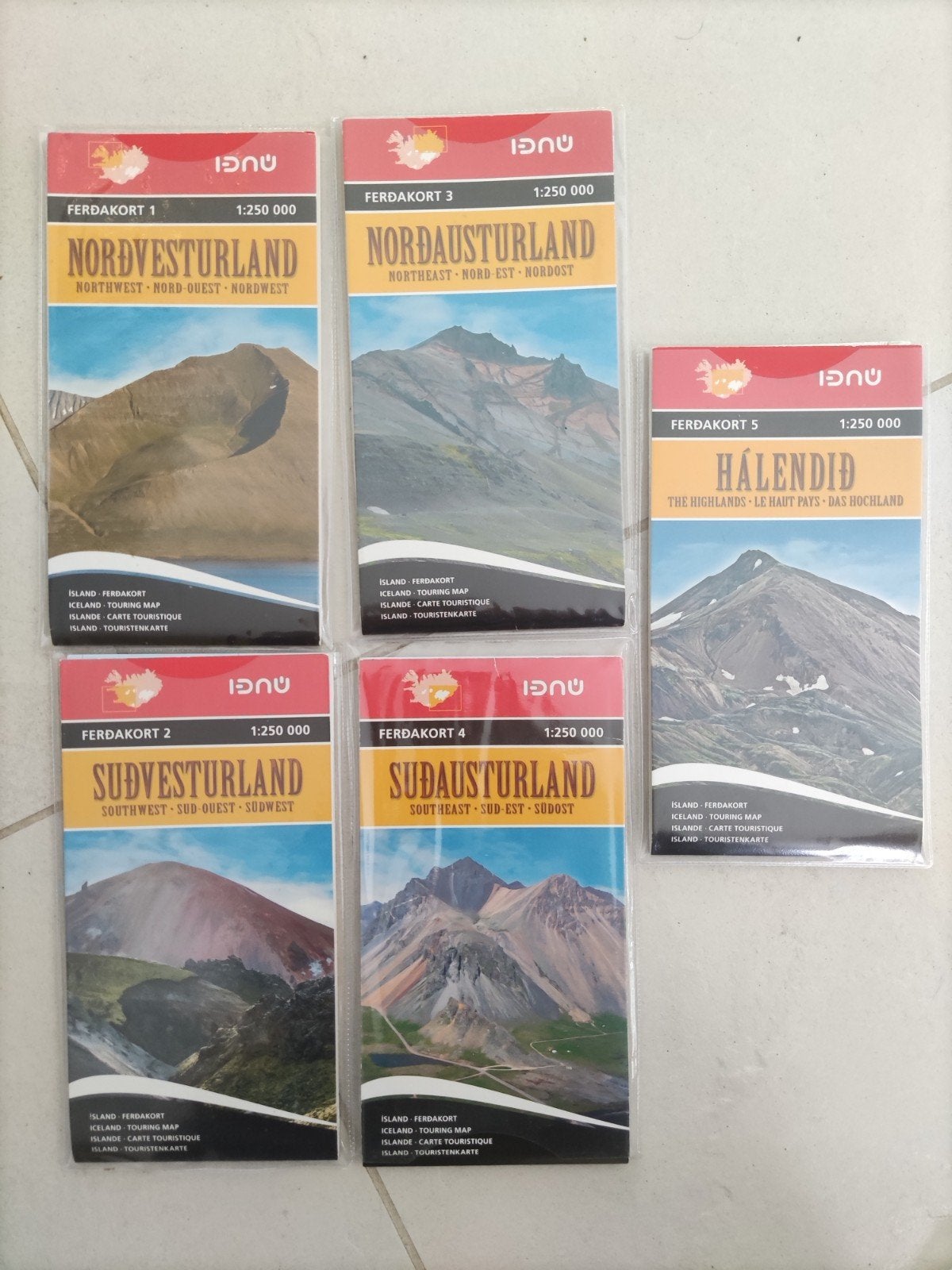 Set van 5 IJsland kaarten - Ferðakort 1:250 000, 2000 tot heden, Ferðakort, Europa Overig, Ophalen of Verzenden