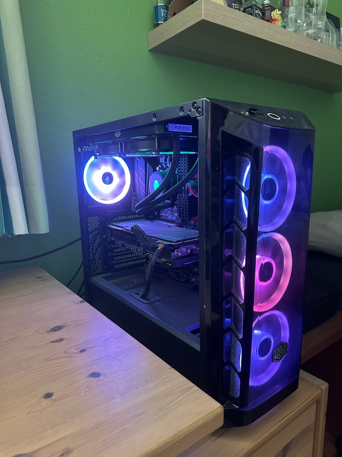 Foto 4 van Krachtige Gaming PC met RTX 2080ti en i5-9600K