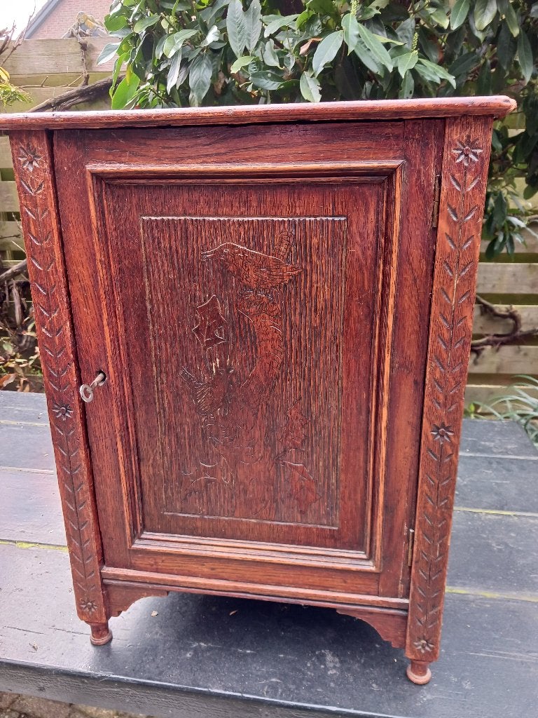 antieke kast, Ophalen of Verzenden