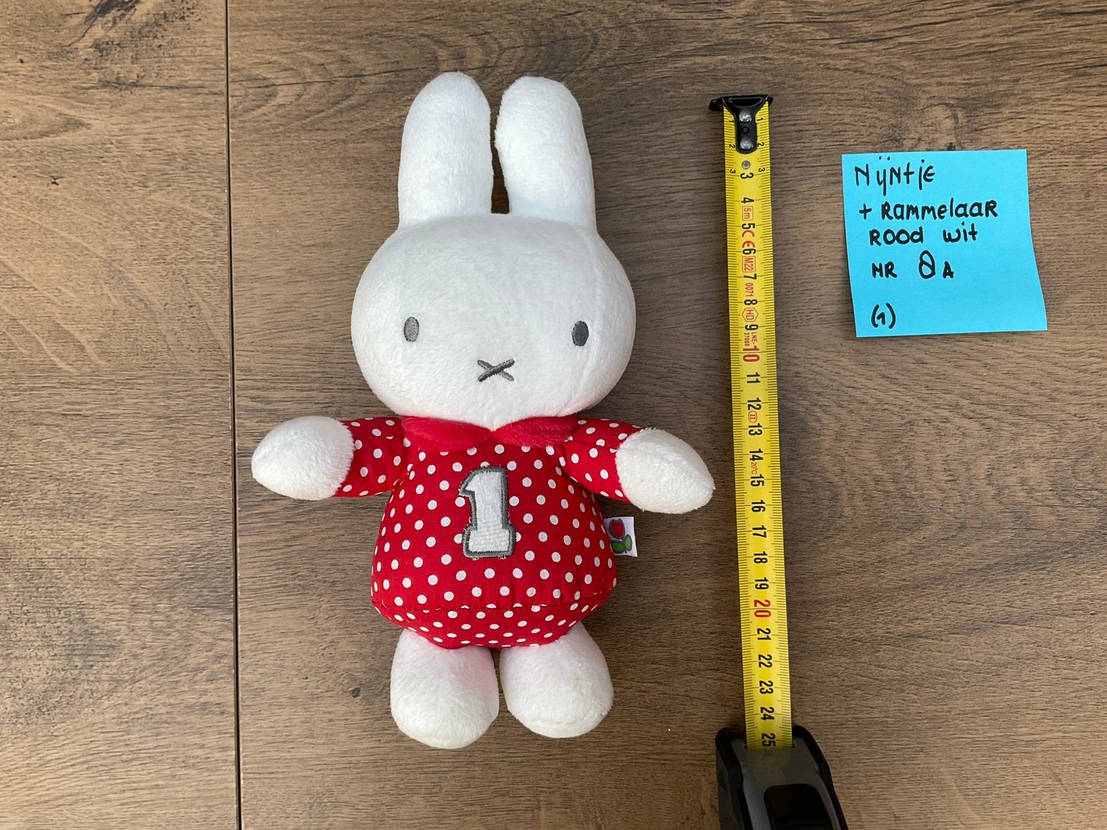 Nieuwe wit rode Nijntje knuffel en rammelaar ca 20cm, Ophalen, Nieuw, Kraamcadeau